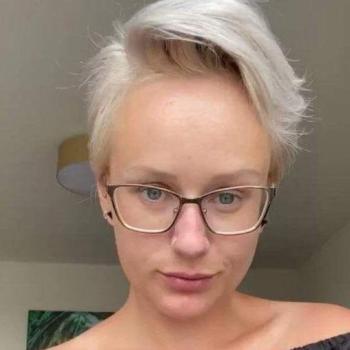 Andrea31 spoofed photo banned on handispace.org